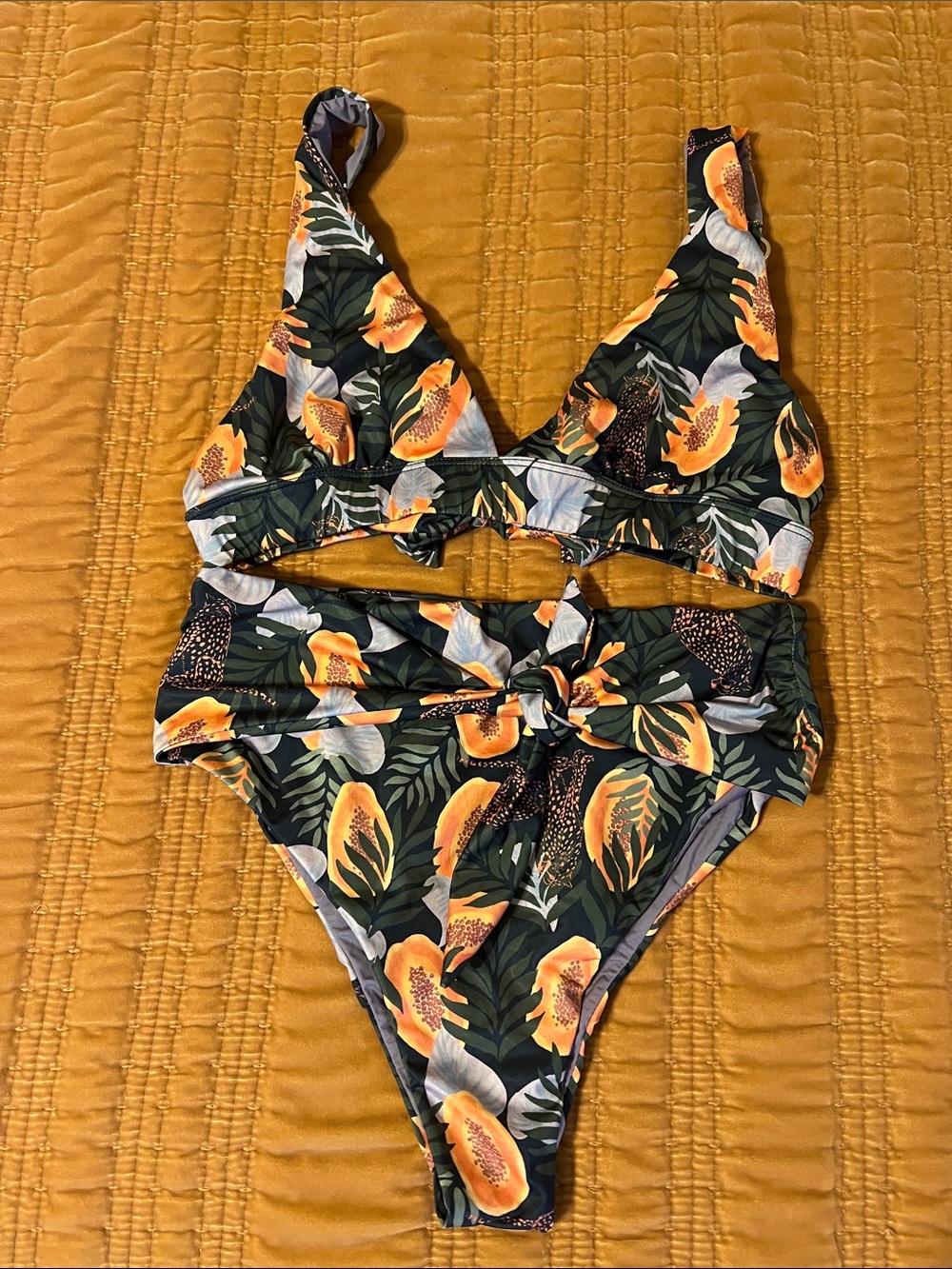 Kitty And Vibe Papaya Print Bikini Set D top, Medium bottom